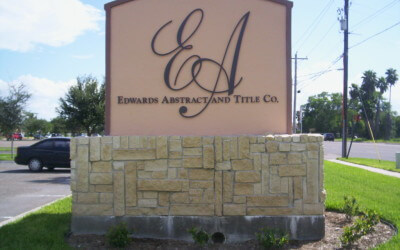 4 Ways to Enhance Your Monument Sign with a Synthetic Finish